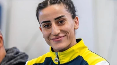 Elazığlı milli boksör Gizem Özer dünya şampiyonluğu için Brezilya yolcusu!