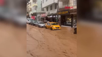 Diyarbakır'da sağanak yağış etkili oldu