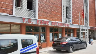 Uşak'ta CHP'li bir belediyeye daha 'irtikap' operasyonu: 5 gözaltı