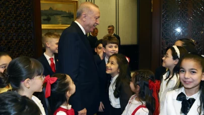 Cumhurbaşkanı Erdoğan, 23 Nisan’da çocukları Külliye’de ağırladı
