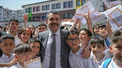 Nisan ayı boyunca okullarda '23 Nisan Etkinlik Rehberi' uygulanacak