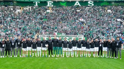 Şampiyon Bursaspor 1. Lig’e döndü!