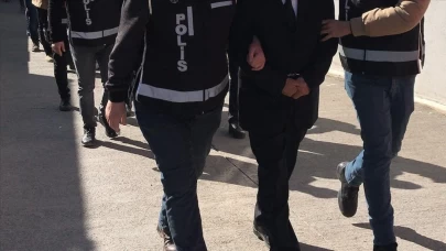 Burdur'da kan donduran olay! Tartıştığı adamın eşini ve oğlunu vurdu