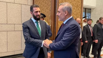 Dışişleri Bakanı Fidan, Suriye Devlet Başkanı eş-Şara ile bir araya geldi