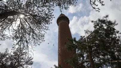 829 yıllık miras kurtarılıyor: Sivas Ulu Cami’de tarihi restorasyon!