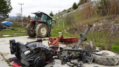 Seydiler kavşağında can pazarı! Çarpışmanın şiddetiyle traktör ikiye bölündü: Çok sayıda yaralı var