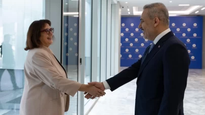 Bakan Fidan, Avrupa Komisyonu Komiseri Suica ile bir araya geldi