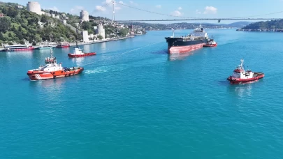 Drone saldırısına uğrayan gemi için İstanbul Boğazı kapatıldı!