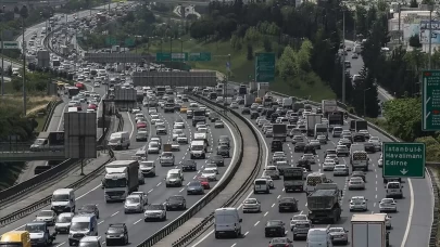 İstanbul'da akşam saatlerinde trafik yoğunluğu arttı