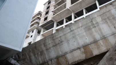 Nevşehir'de sabaha karşı dehşet! 'Yıldırım düştü sandık, istinat duvarı evimize girdi'