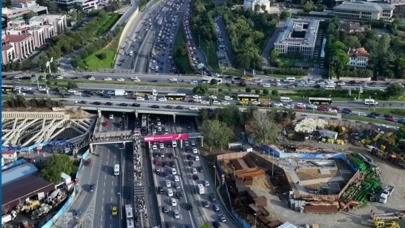 Kara yollarında bakım ve onarım mesaisi sürüyor