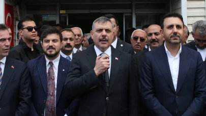 Bakan Çiftçi, Adilcevaz'da coşkuyla karşılandı: Fahri hemşerilik beratı verildi