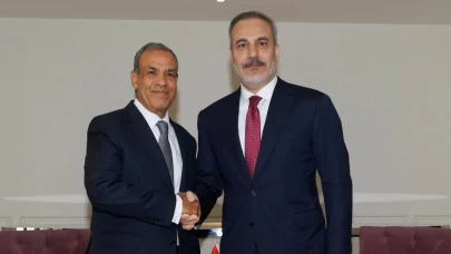 Bakan Fidan, Mısırlı mevkidaşı ile görüştü