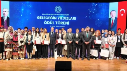 MEB 'Geleceğin Yıldızları' ödüllerini dağıttı