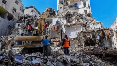 Lübnan’da can kaybı 3 bin 42’ye yükseldi