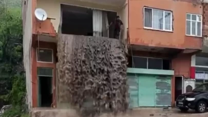 Ordu'da felaket! Sel suları oturduğu evin içerisinden şelale gibi aktı