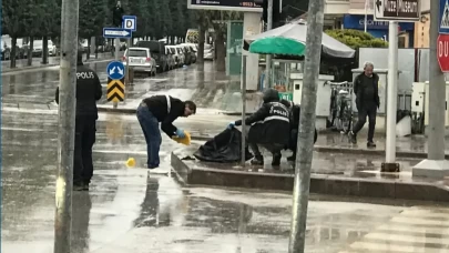 12 milyonluk altınla kaçarken kaza yaptılar! 4 şüpheliden 2'si yakalandı