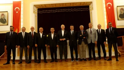 Galatasaray'da UEFA Kupası zaferine özel buluşma