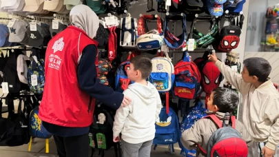 Ankara Vakıflar Bölge Müdürlüğü'nden bayram öncesi destek! Yüzlerce çocuğun yüzü güldü