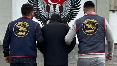 Iğdır'da JASAT operasyonu: 15 yıl hapis cezası bulunan firari yakalandı