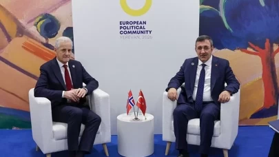 Cumhurbaşkanı Yardımcısı Yılmaz, Norveç Başbakanı Store ile görüştü