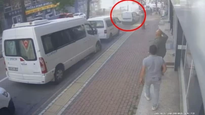 Bursa'da feci kaza! Sürücü park halindeki 6 aracı hurdaya çevirdi
