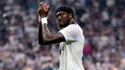 Tammy Abraham sahaya çıkmadan futbol tarihine geçti