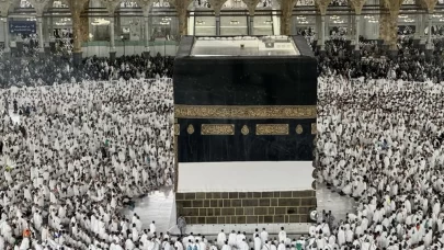 Yüz binlerce kişi kutsal topraklara gidiyor