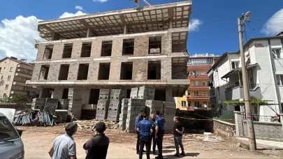 4’üncü kattan düşen işçi hayatını kaybetti