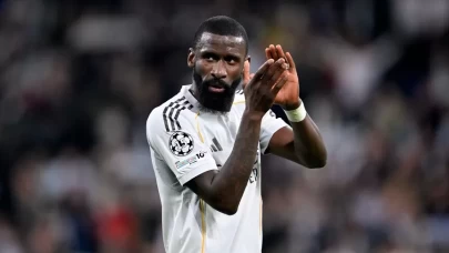 Real Madrid, Rudiger'i bırakmadı