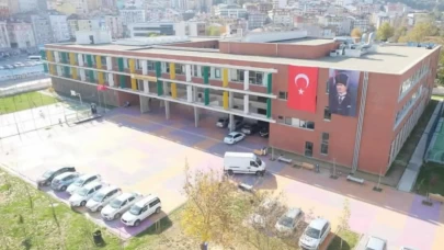 Lisede korkunç olay! Ders sırasında okulun ikinci katından atladı