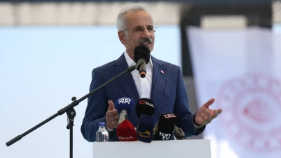 Ulaştırma Bakanı Uraloğlu'ndan denizcilikte dev hamle: Yeni Gelibolu İskelesi hizmete açıldı