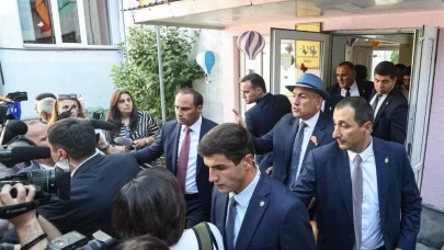 Paşinyan'dan Türkiye açıklaması: Diplomatik ilişkilerin kurulmasını bekliyorum