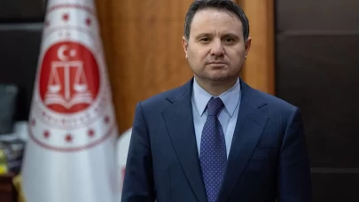 Akın Gürlek'ten kadına yönelik şiddete tepki: 'Adalet kapısı sizlere her daim açıktır'