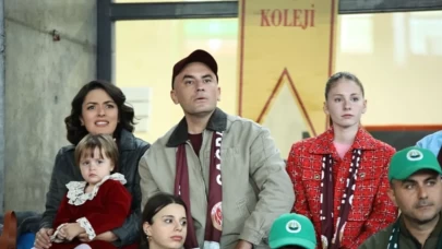 Başka Bir Sen filmi hangi filmin uyarlaması? 50 İlk Öpücük ile bağlantısı nedir?