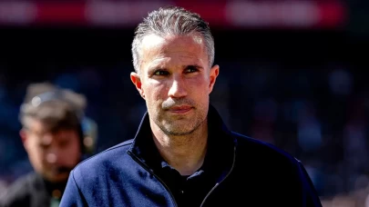 Feyenoord'ta Robin van Persie ile yollar ayırıldı