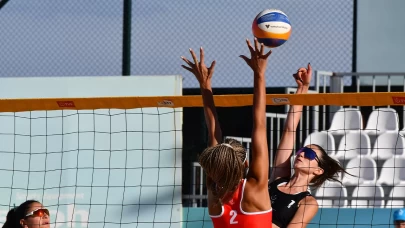 Plaj Voleybolu Balkan Şampiyonası Ayvalık'ta başladı!