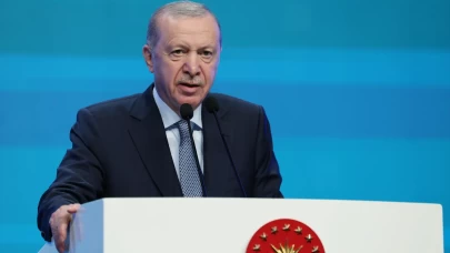 Cumhurbaşkanı Erdoğan vurguladı: TÜRGEV'in merkezinde büyük ve güçlü Türkiye'nin ayak sesleri var