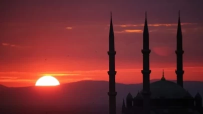 En Güzel Cuma Akşamı mesajları: 2026 anlamlı, dualı, ayetli ve kısa Cuma Akşamı mesajı seçenekleri