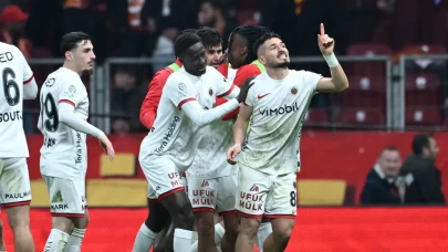 Gençlerbirliği, Fıratcan Üzüm'le sözleşme yeniledi