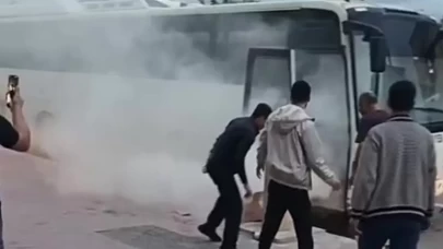 MHP Dilovası Teşkilatı üyelerini taşıyan otobüste korku dolu anlar!