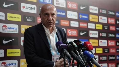Yüksel Yıldırım'dan İstanbul devlerine yaylım ateşi
