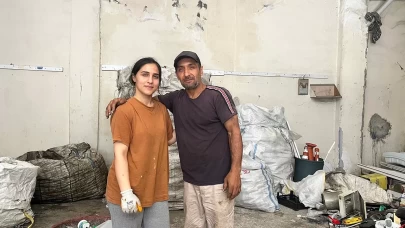 Çöpten kazandığıyla çocuklarını okuttu