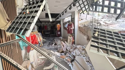 Güngören’de yıkım sırasında risk oluştu