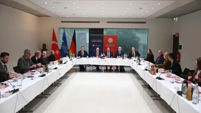 Ankara NATO Zirvesi öncesi Berlin'de stratejik zirve: Avrupa-Atlantik güvenliği için hayati dönüm noktası