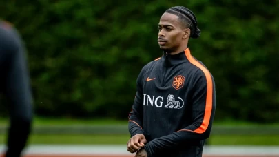 Crysencio Summerville kimdir? Hollandalı yıldız İlk 11'de sahada