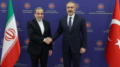 Bakan Fidan'dan İranlı mevkidaşı Erakçi ile kritik görüşme