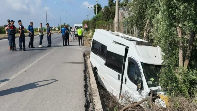 Minibüste korku dolu anlar! Kaçırdığı araçla kaza yaparak öldü