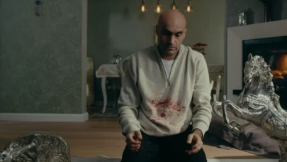 Cam Sehpa filmi: Can Evrenol imzalı "Cam Sehpa" konusu nedir, oyuncuları kimler?