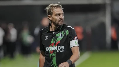 Caner Erkin futbolu bıraktı!